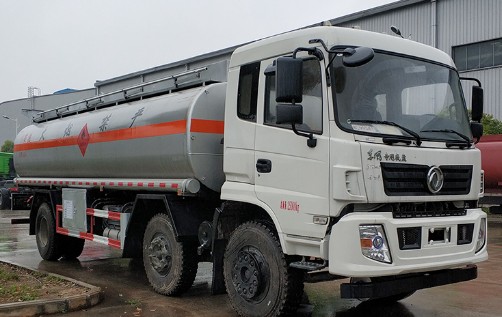 東風(fēng)專用前四后四運(yùn)油車(chē)圖片 東風(fēng)專用前四后四運(yùn)油車(chē)圖片